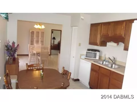 3014 Pine Tree Dr, Edgewater, FL 32141 photo 3
