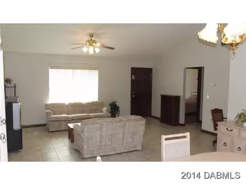 3014 Pine Tree Dr, Edgewater, FL 32141 photo 5