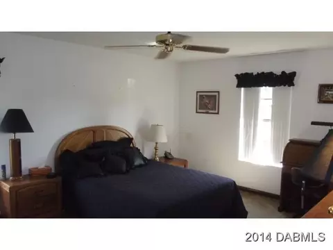 3014 Pine Tree Dr, Edgewater, FL 32141 photo 8