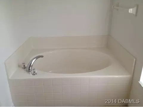 319 Broken Oak Dr, Edgewater, FL 32141 photo 9