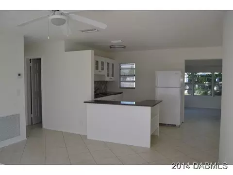 18 La Palma St, Ormond Beach, FL 32176 photo 2