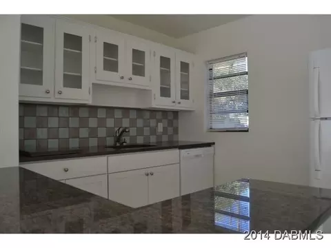 18 La Palma St, Ormond Beach, FL 32176 photo 3