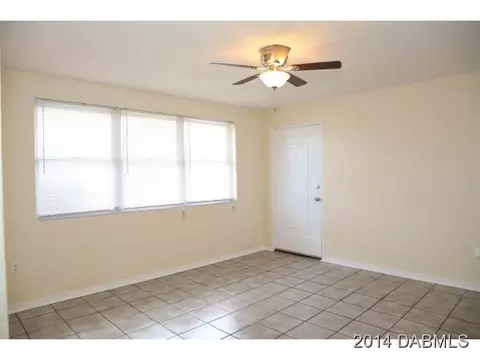 25 Palm Dr, Ormond Beach, FL 32176 photo 2
