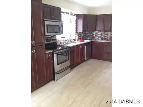 47 Plaza Dr, Ormond Beach, FL 32176 photo 5