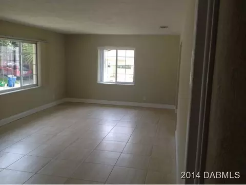 47 Plaza Dr, Ormond Beach, FL 32176 photo 2
