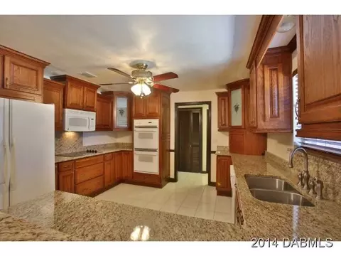 111 Fairway Dr, Ormond Beach, FL 32176 photo 8