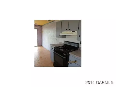 1709 Valencia Ave, Ormond Beach, FL 32174 photo 4