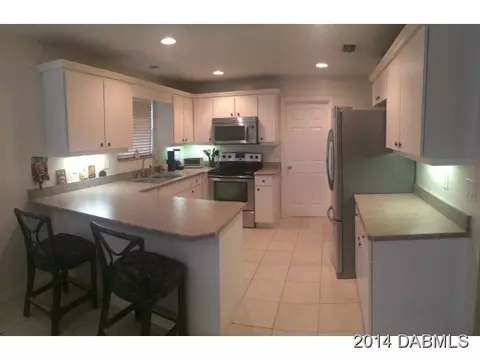 830 W River Oak Dr, Ormond Beach, FL 32174 photo 2