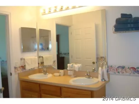 219 Two Oaks Dr, Edgewater, FL 32141 photo 13