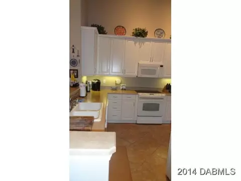 718 Cobblestone Dr, Ormond Beach, FL 32174 photo 4