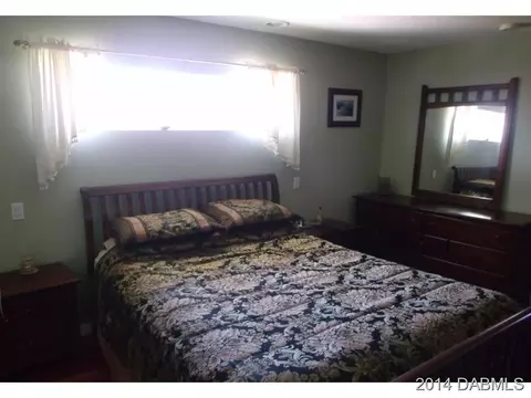 11 Sandra Dr, Ormond Beach, FL 32176 photo 10