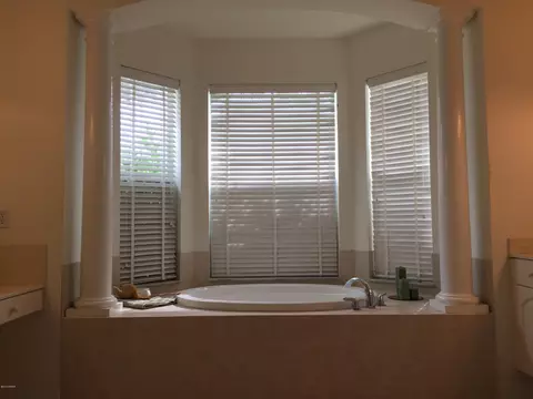 27 Flowertree Dr, Ormond Beach, FL 32174 photo 6