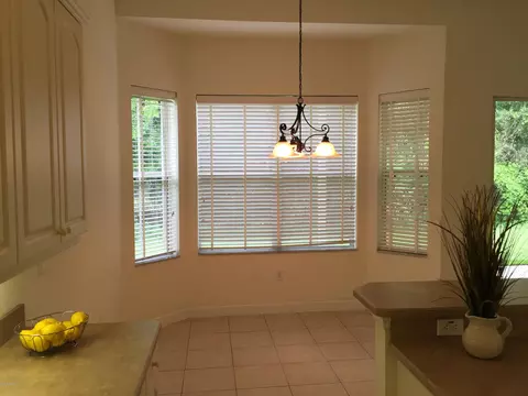 27 Flowertree Dr, Ormond Beach, FL 32174 photo 5