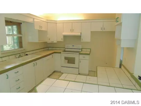 1845 Pine Tree Dr, Edgewater, FL 32141 photo 9