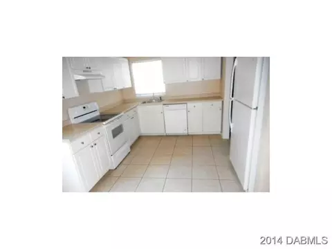 207 Flagler Ave, Edgewater, FL 32132 photo 2