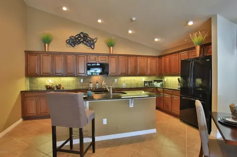 646 Elk River Dr, Ormond Beach, FL 32174 photo 4