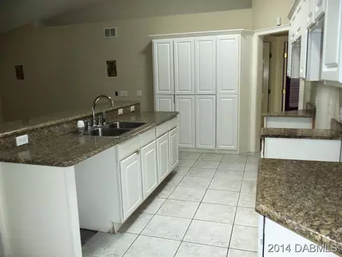 117 Avalon Dr, Ormond Beach, FL 32176 photo 4