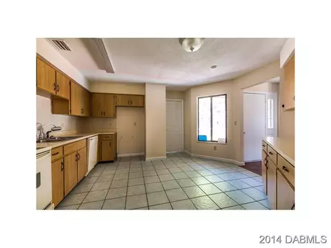 593 Mcintosh Rd, Ormond Beach, FL 32174 photo 5