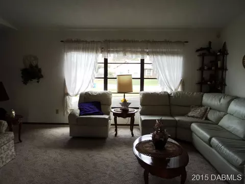 402 Wildwood Dr, Edgewater, FL 32132 photo 5