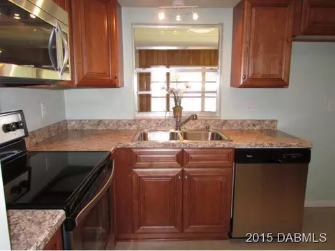 78 Broadmoor Cir, Ormond Beach, FL 32174 photo 6