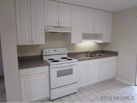 12 Azalea Dr, Ormond Beach, FL 32176 photo 3