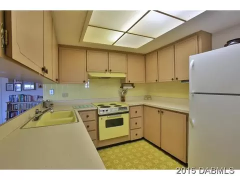 16 Tiffany Cir, Ormond Beach, FL 32174 photo 8