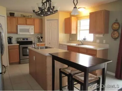 2214 Juniper Dr, Edgewater, FL 32141 photo 4