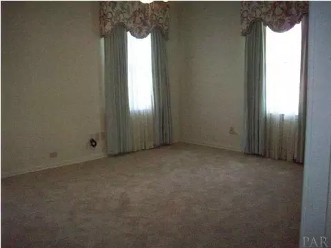 301 E Laurel St, Atmore, AL 36502 photo 8