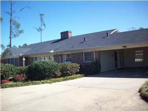 301 E Laurel St, Atmore, AL 36502 photo 14