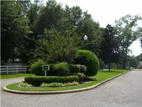 Undisclosed, Cantonment, FL 32533 photo 2