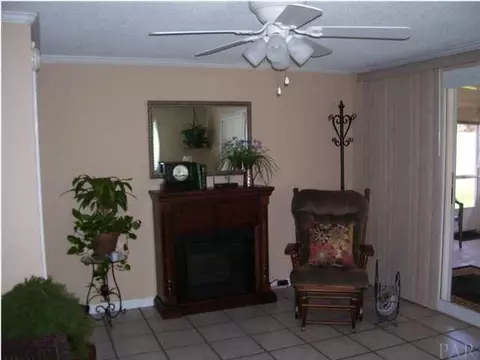 5126 Mildred St, Jay, FL 32565 photo 4