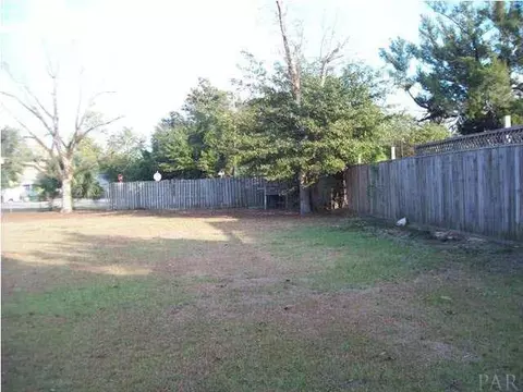 5025 Canal St, Milton, FL 32570 photo 13