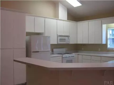 414 Milestone Blvd, Cantonment, FL 32533 photo 8