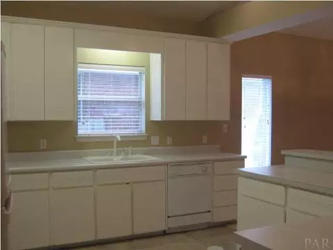 414 Milestone Blvd, Cantonment, FL 32533 photo 5