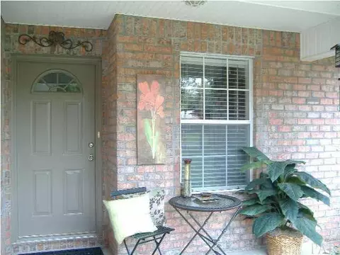 5863 Cedar Tree Dr, Milton, FL 32570 photo 3