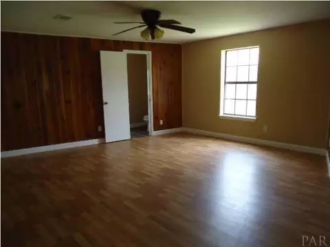 5775 Eagle Dr, Milton, FL 32570 photo 2