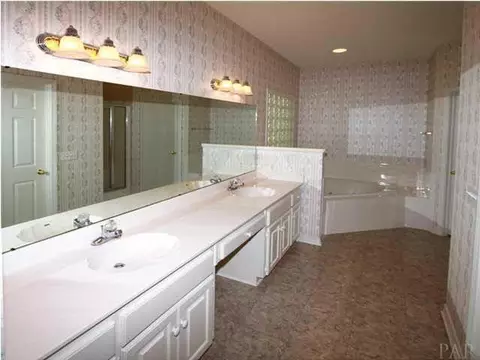 835 Copper Ridge Dr, Cantonment, FL 32533 photo 8