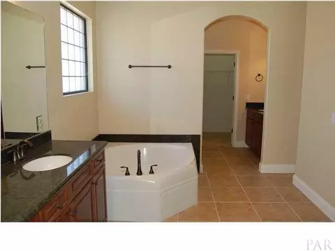 2416 Cumberland Way, Crestview, FL 32536 photo 9