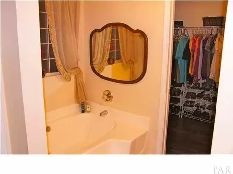 4819 Shane Way, Pace, FL 32571 photo 11