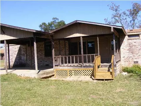 161 Cedar Tree Ln, Cantonment, FL 32533 photo 5