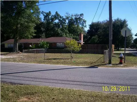 4085 Vern St, Pace, FL 32571 photo 1