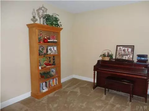 5601 Churchill Downs Ct, Pace, FL 32571 photo 4