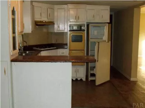 5221 Meadows Dr, Jay, FL 32565 photo 8