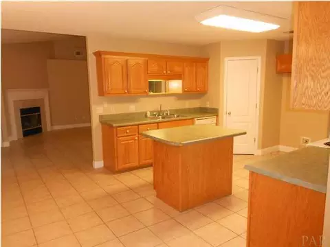 4692 Autumndale Dr, Pace, FL 32571 photo 5