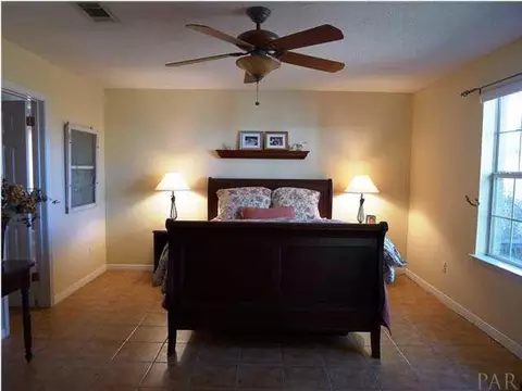 4890 Timber Ridge Dr, Pace, FL 32571 photo 9