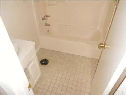 5324 E Avenida De Golf, Pace, FL 32571 photo 9