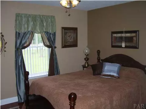 2152 Parker Rd, Cantonment, FL 32533 photo 13