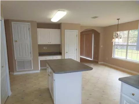 6016 Jameson Cr, Pace, FL 32571 photo 4