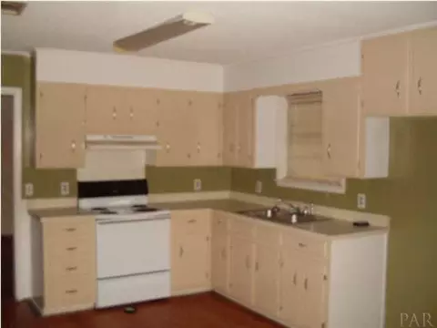 4216 Jernigan Rd, Pace, FL 32571 photo 6