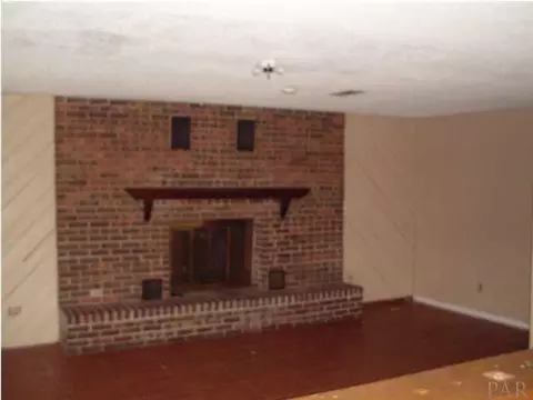 4216 Jernigan Rd, Pace, FL 32571 photo 4